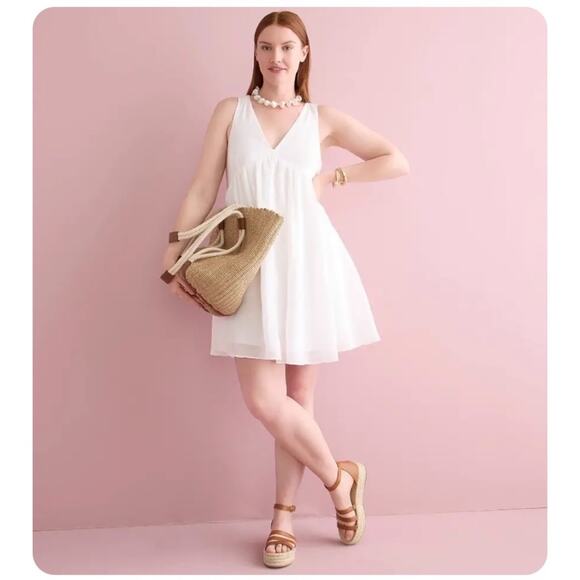 J. Crew Swingy V-neck Tiered Mini Dress in White Women's Small BI661 $148 - Picture 1 of 10